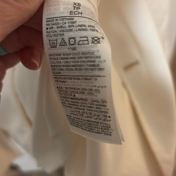 White Linen Blazer - Picture 5 of 5